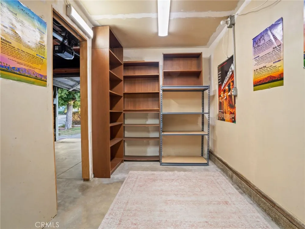 1430 Shamrock Costa Mesa, CA 92626