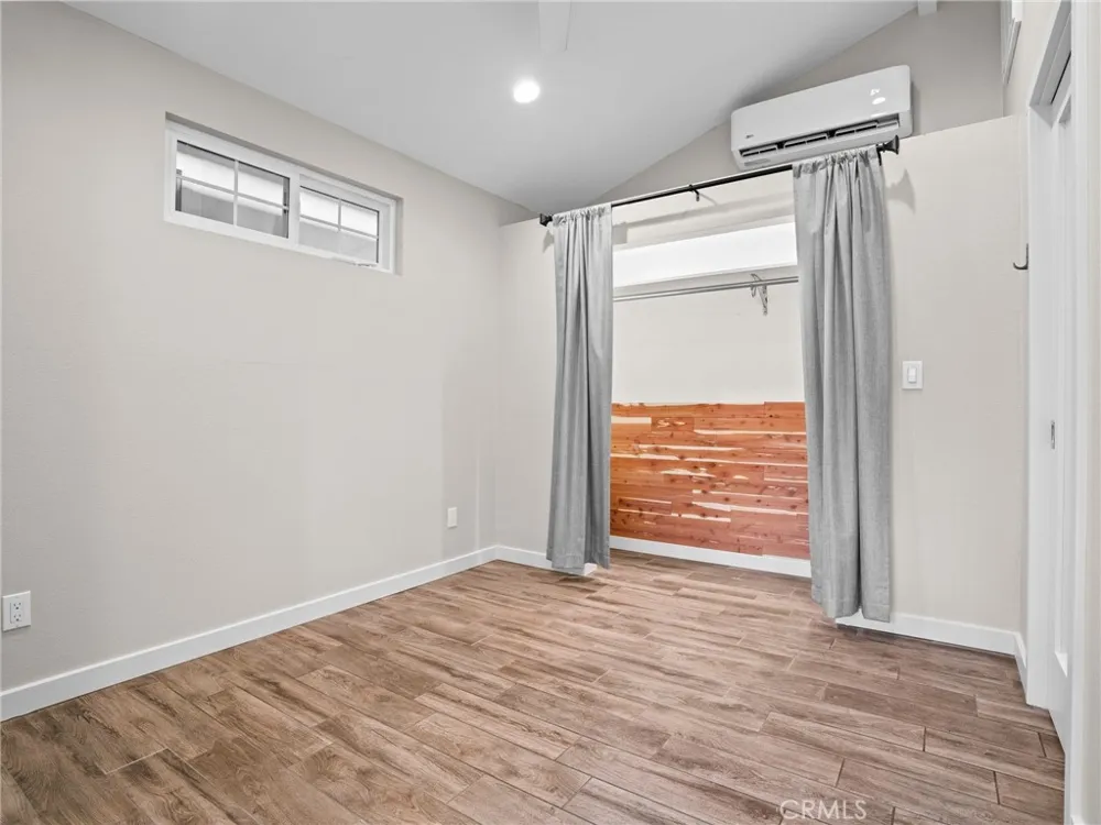 1430 Shamrock Costa Mesa, CA 92626