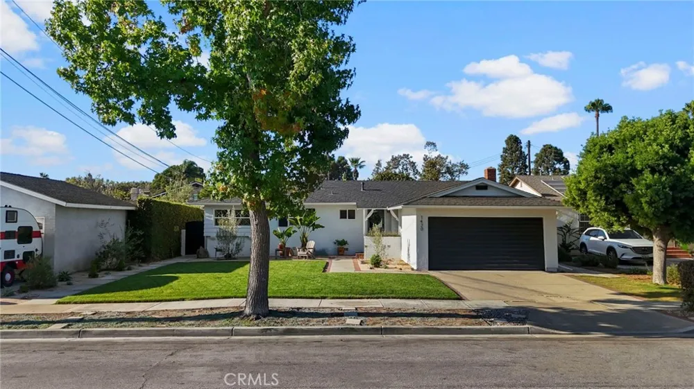 1430 Shamrock Costa Mesa, CA 92626