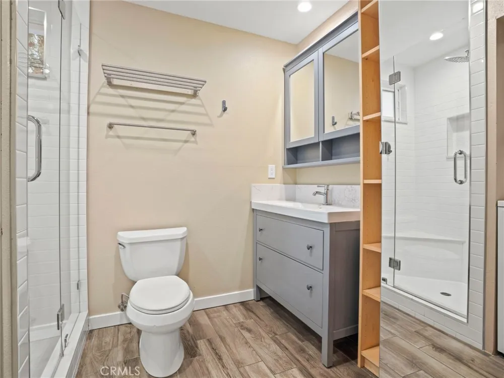 1430 Shamrock Costa Mesa, CA 92626
