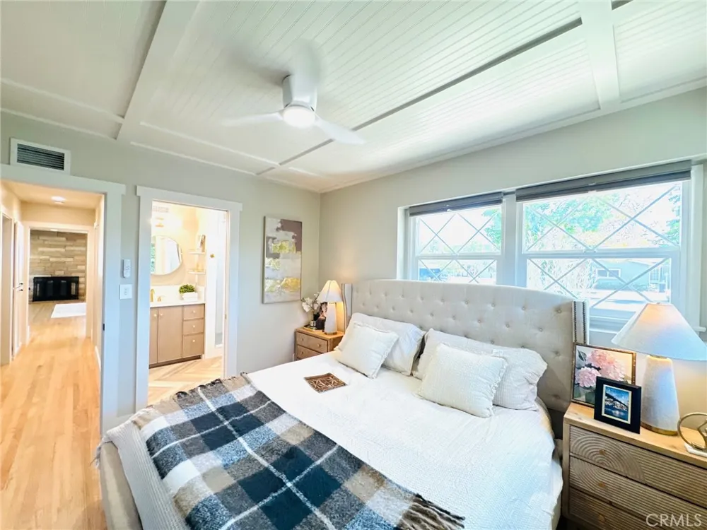 1430 Shamrock Costa Mesa, CA 92626