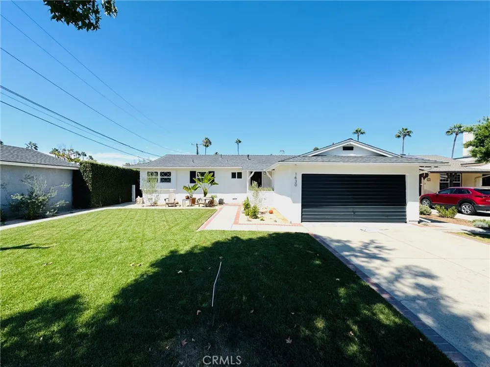 1430 Shamrock Costa Mesa, CA 92626