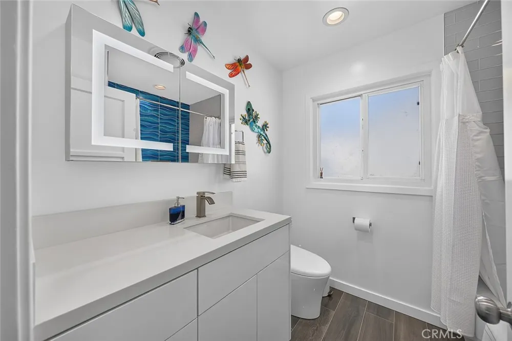 15225 Parron Gardena, CA 90249