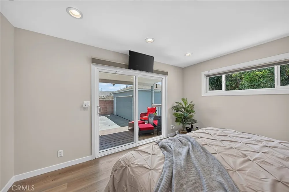 15225 Parron Gardena, CA 90249
