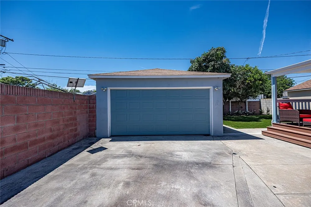 15225 Parron Gardena, CA 90249