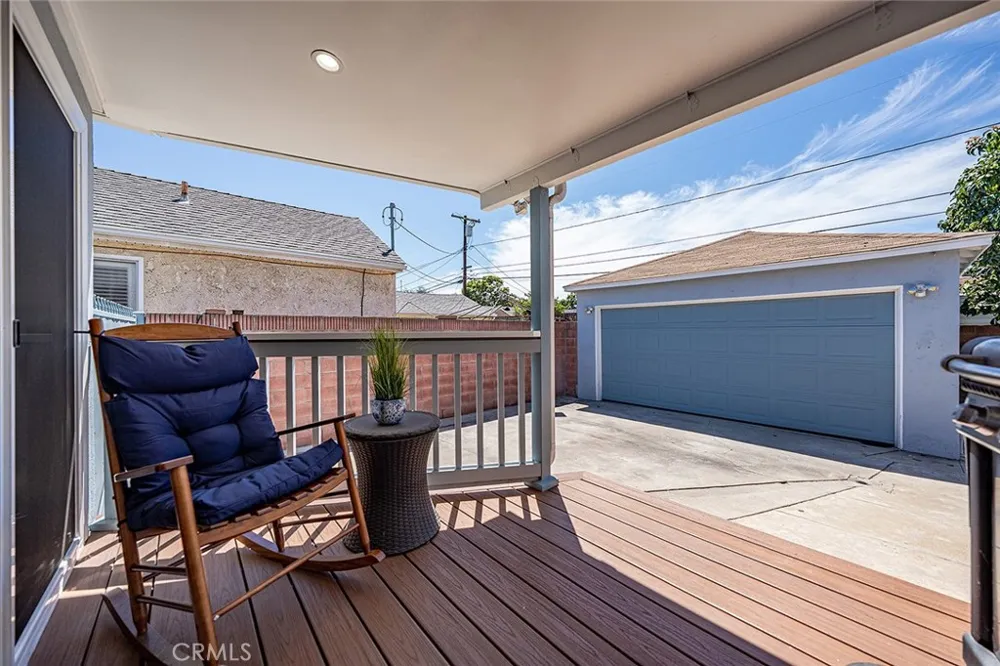 15225 Parron Gardena, CA 90249