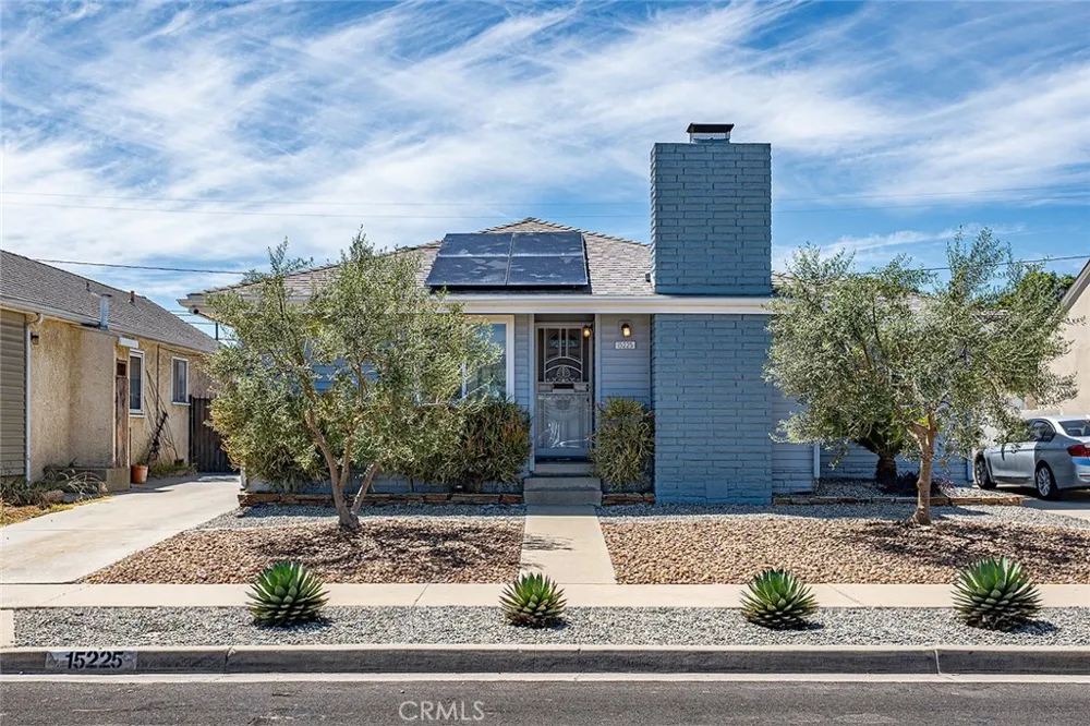 15225 Parron Gardena, CA 90249