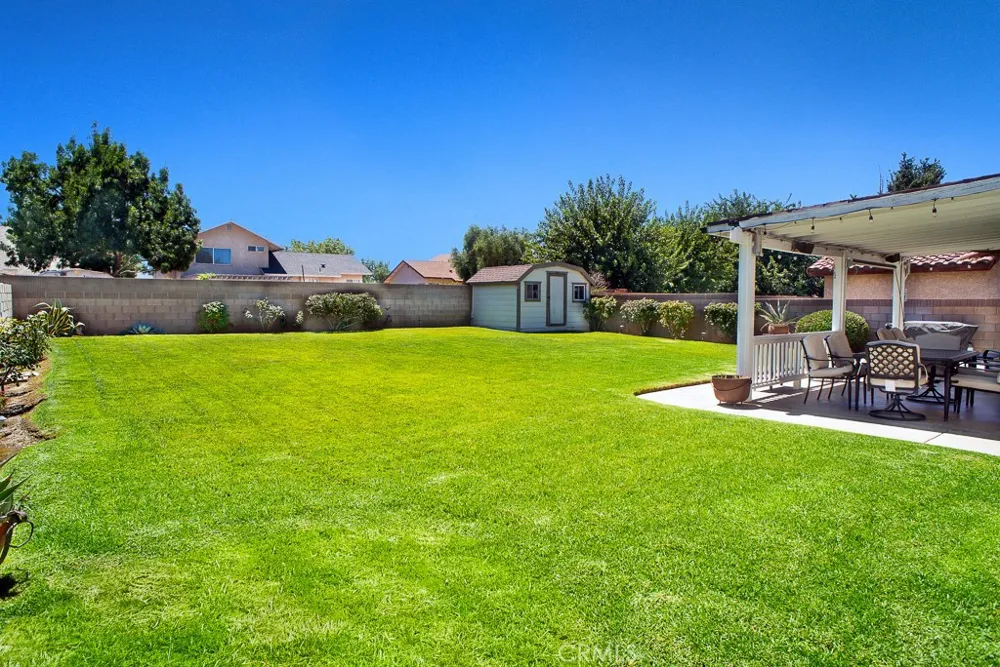 1046 E Avenue J6 Lancaster, CA 93535
