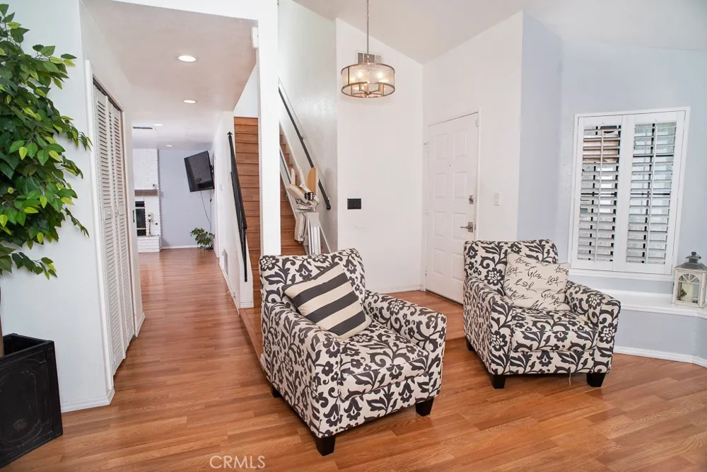 1046 E Avenue J6 Lancaster, CA 93535