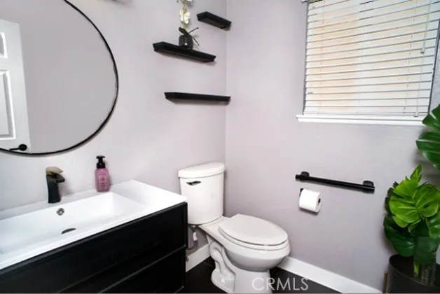 1046 E Avenue J6 Lancaster, CA 93535