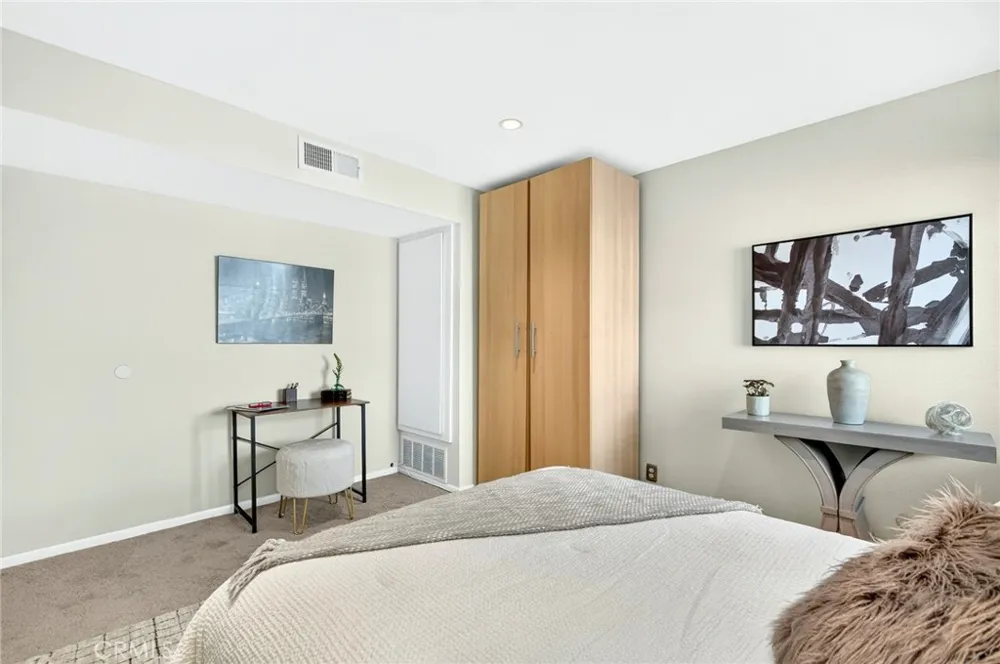 4660 Coldwater Canyon Avenue #20 Studio City, CA 91604