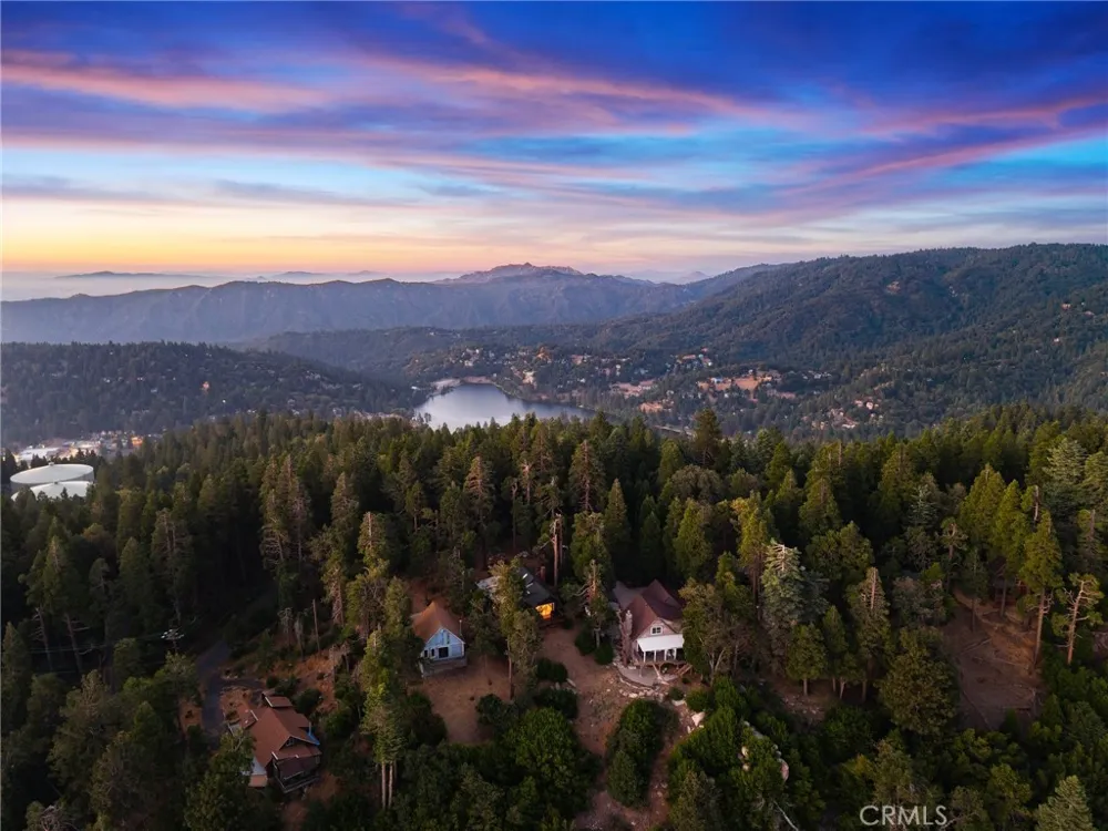 24251 Great View Drive Crestline, CA 92325