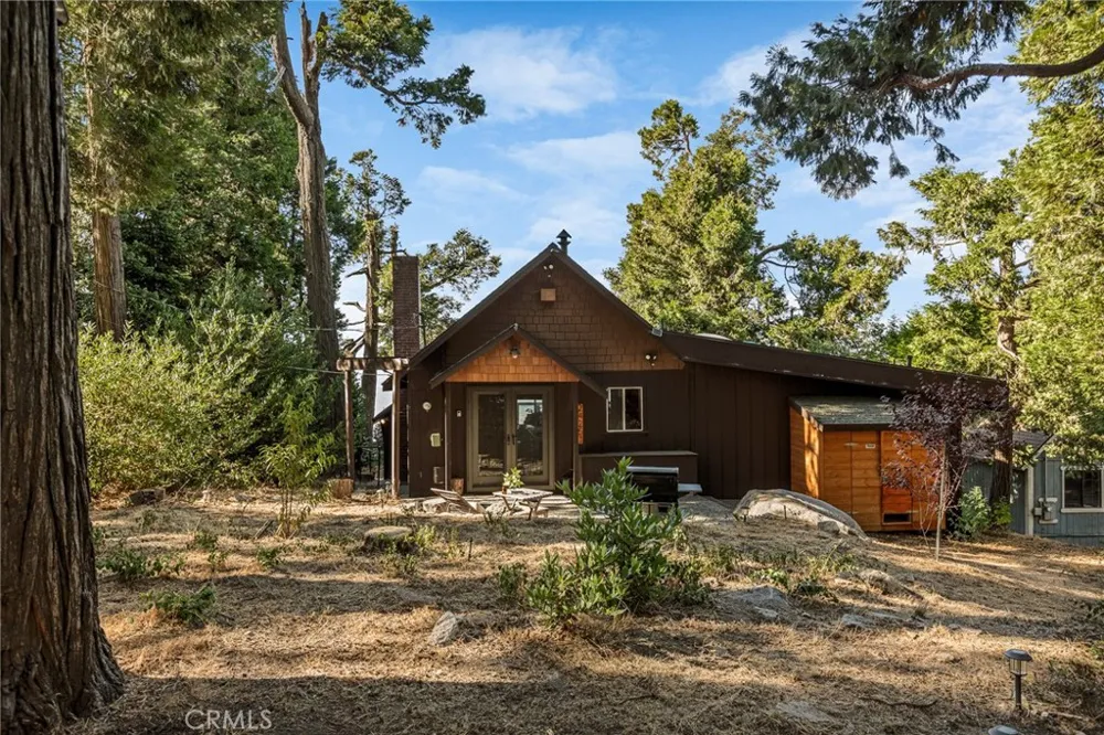 24251 Great View Drive Crestline, CA 92325