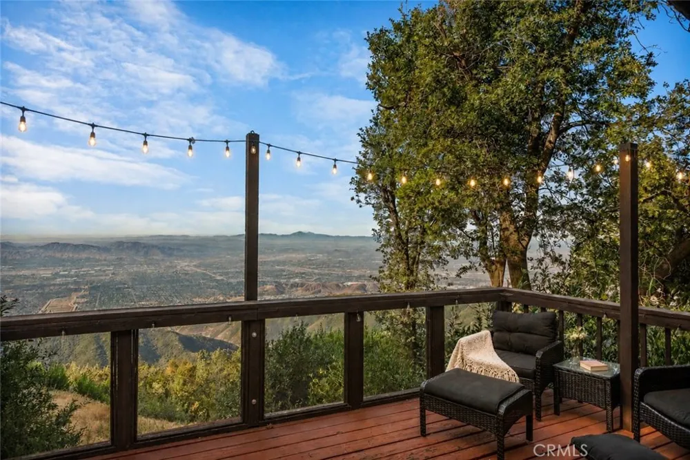 24251 Great View Drive Crestline, CA 92325