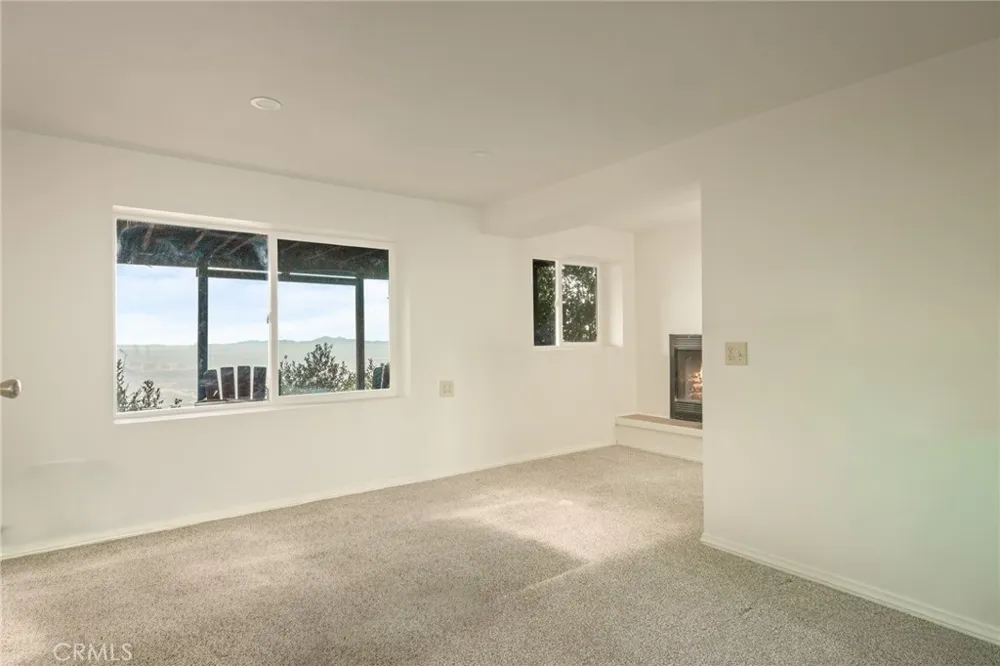 24251 Great View Drive Crestline, CA 92325