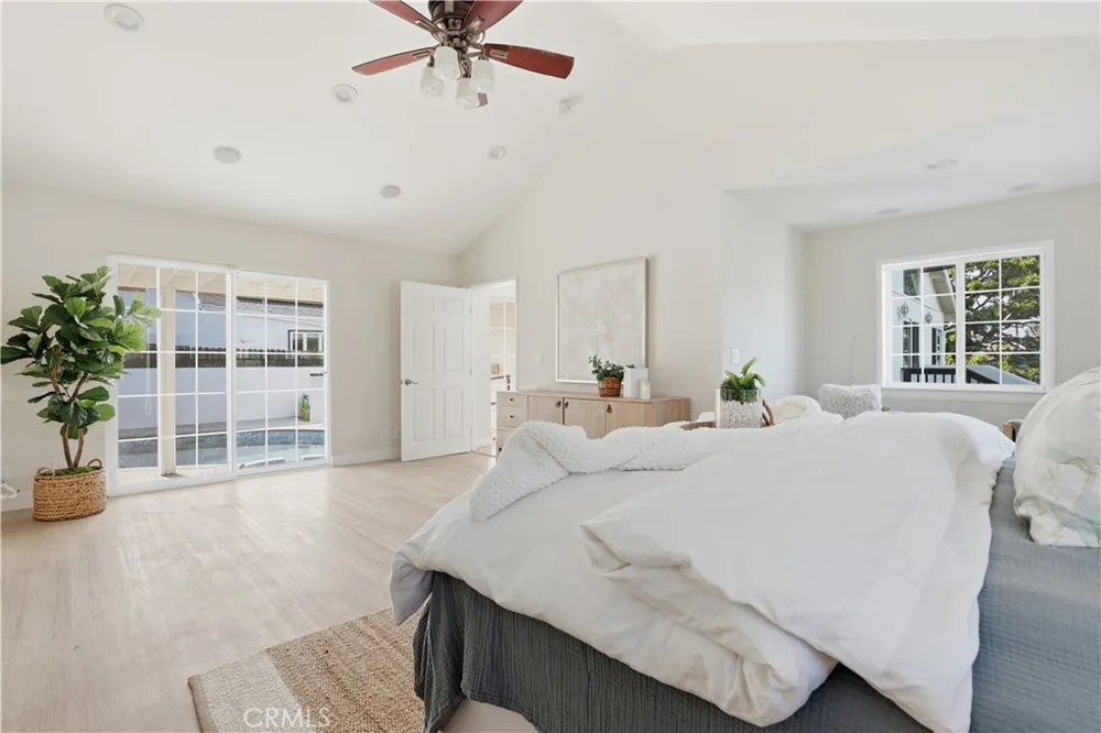 6200 W 77th Street Los Angeles, CA 90045