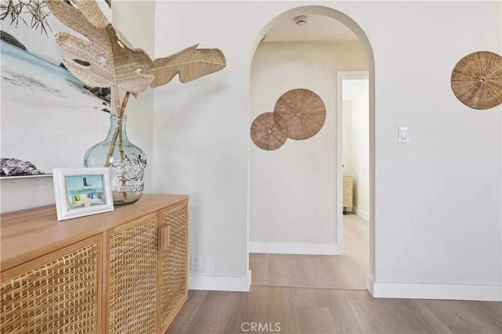 6200 W 77th Street Los Angeles, CA 90045