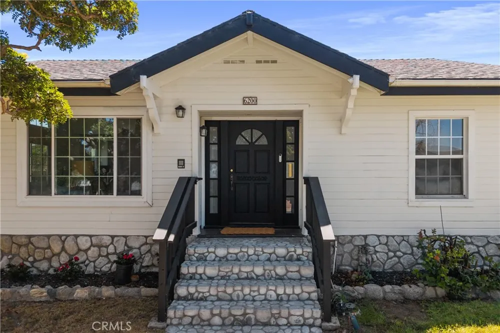 6200 W 77th Street Los Angeles, CA 90045