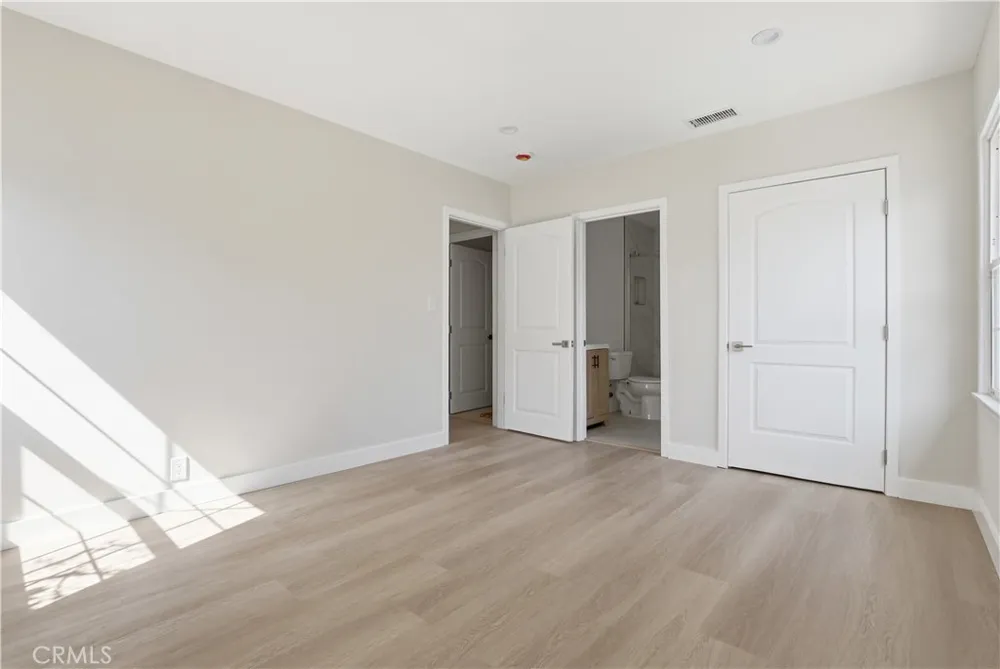 6200 W 77th Street Los Angeles, CA 90045