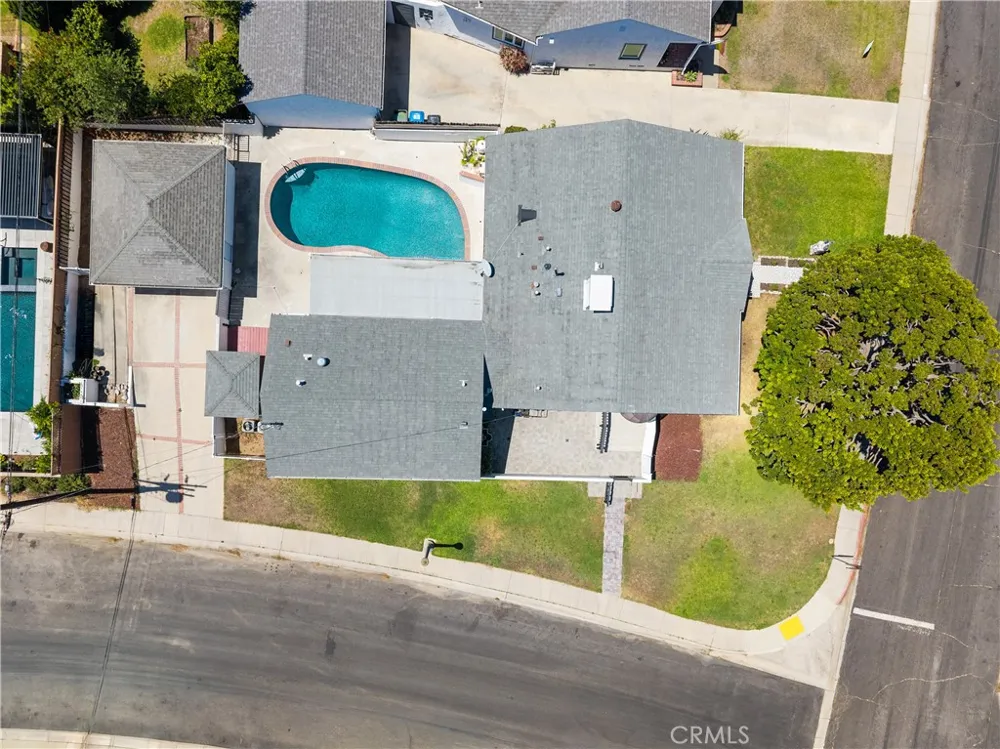 6200 W 77th Street Los Angeles, CA 90045