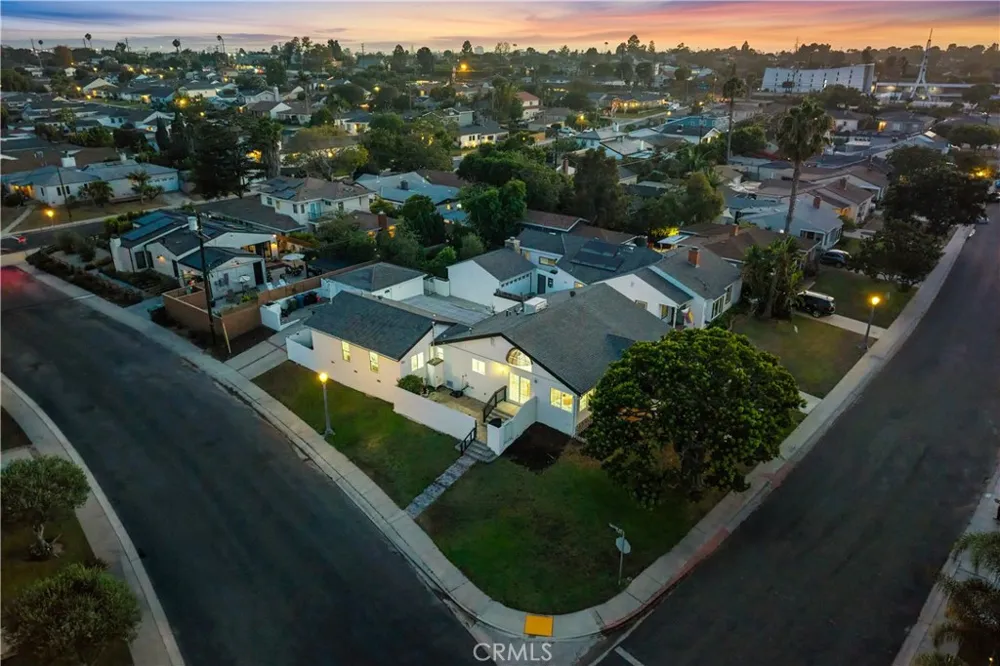 6200 W 77th Street Los Angeles, CA 90045