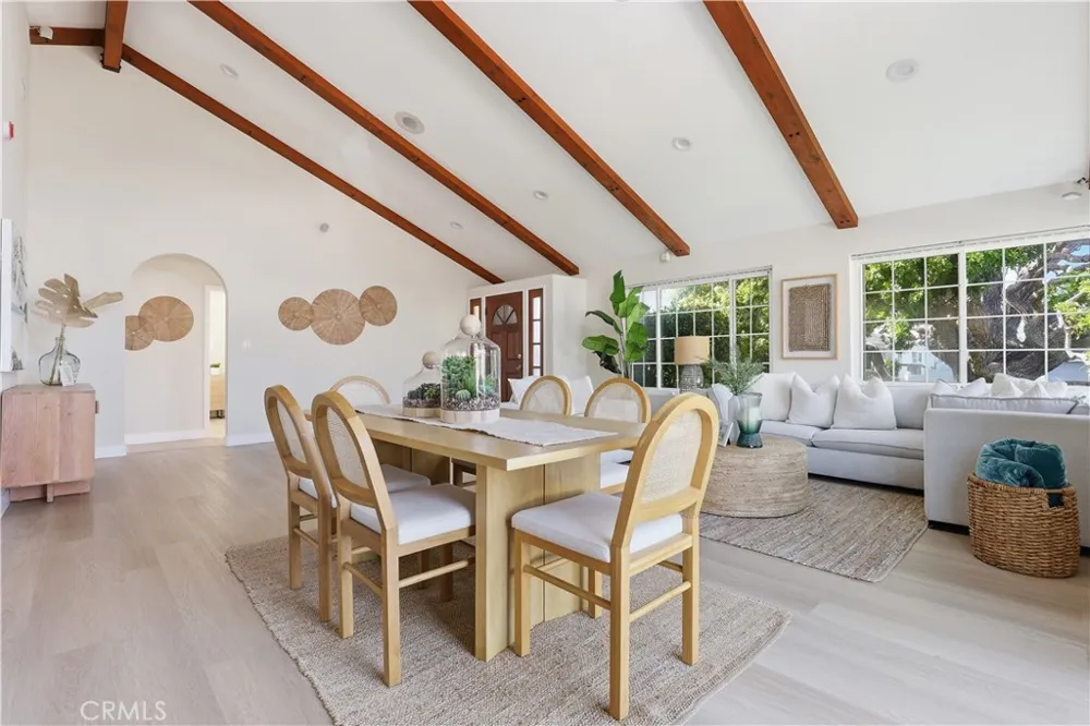 6200 W 77th Street Los Angeles, CA 90045