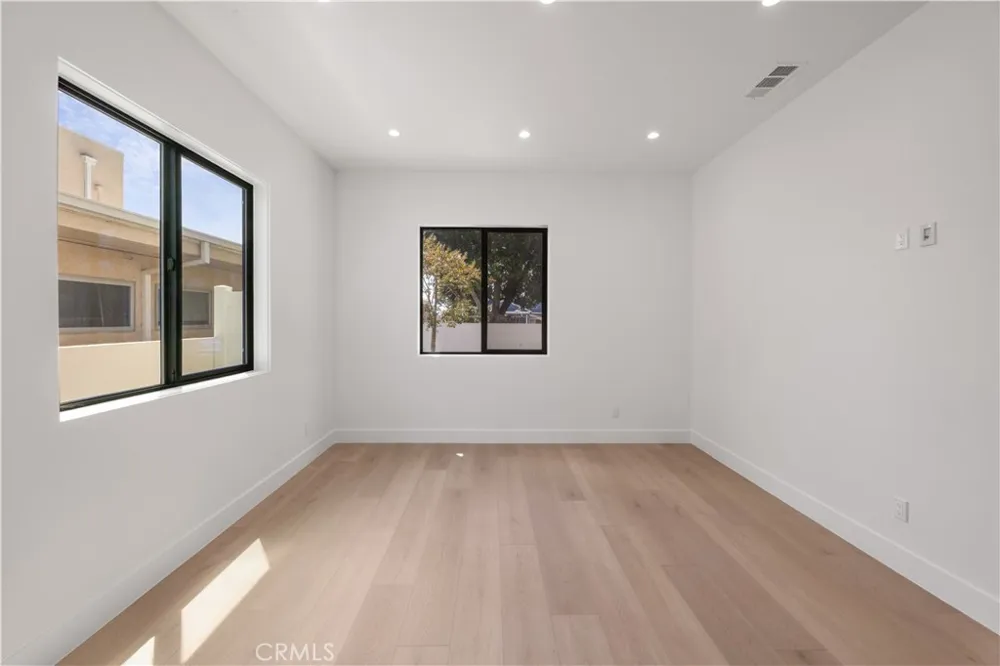 14806 Eastwood Avenue Lawndale, CA 90260