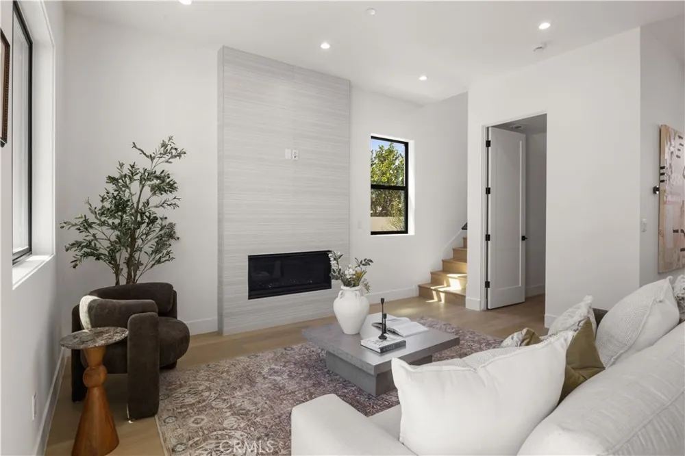 14806 Eastwood Avenue Lawndale, CA 90260