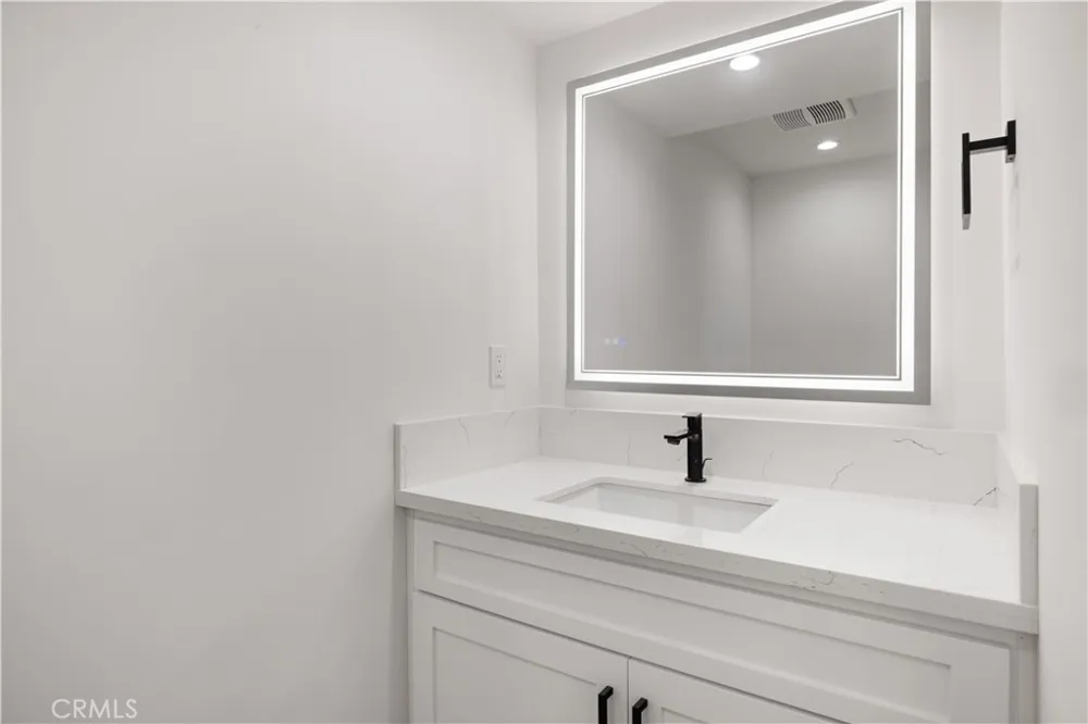 14806 Eastwood Avenue Lawndale, CA 90260