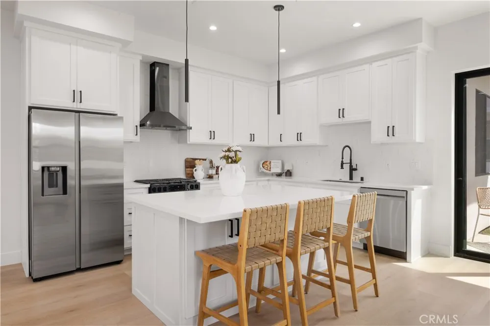 14806 Eastwood Avenue Lawndale, CA 90260
