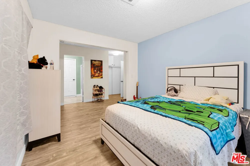 35335 89th Street Littlerock, CA 93543