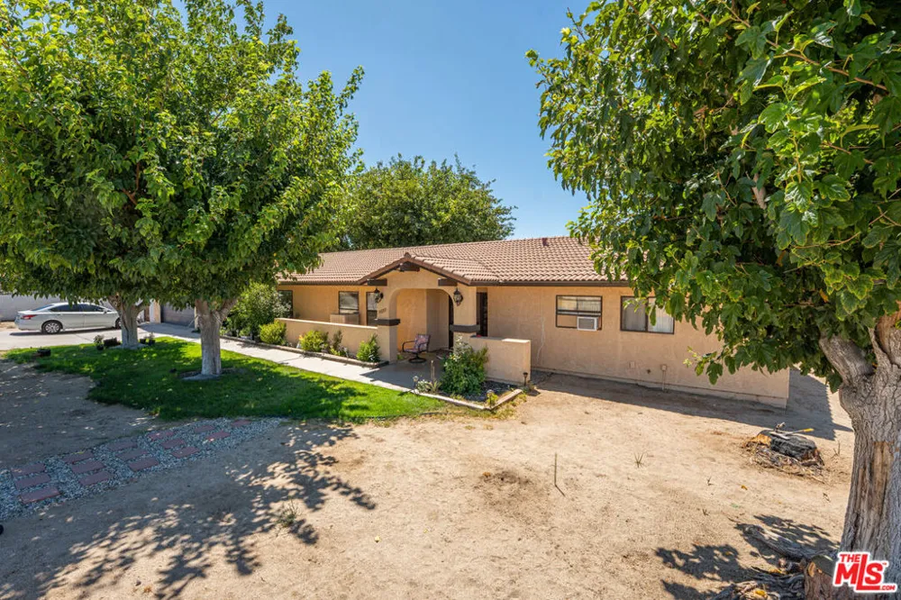 35335 89th Street Littlerock, CA 93543