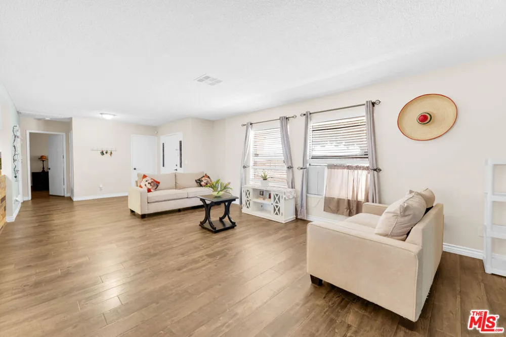 35335 89th Street Littlerock, CA 93543
