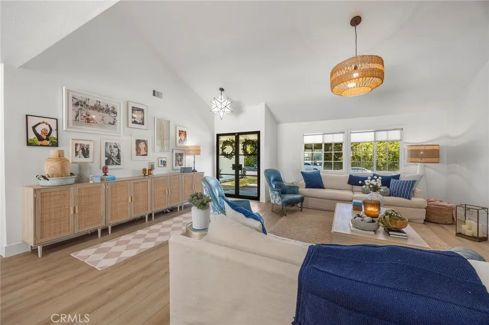 24271 La Pala Lane Mission Viejo, CA 92691