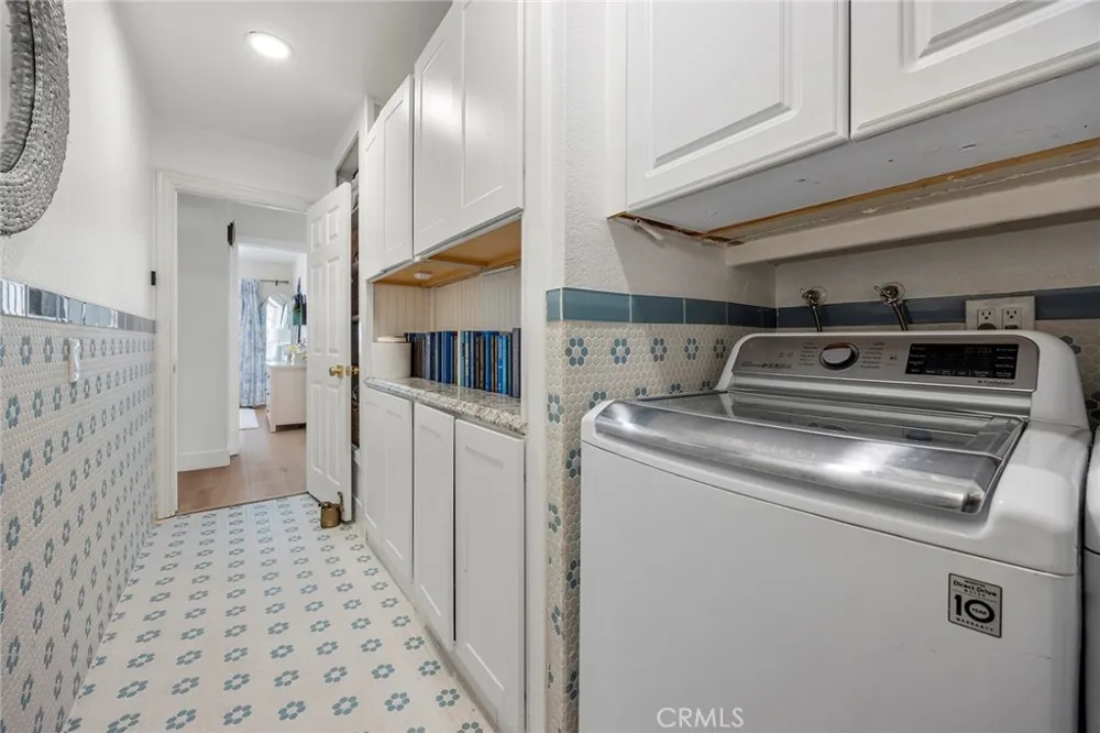 24271 La Pala Lane Mission Viejo, CA 92691