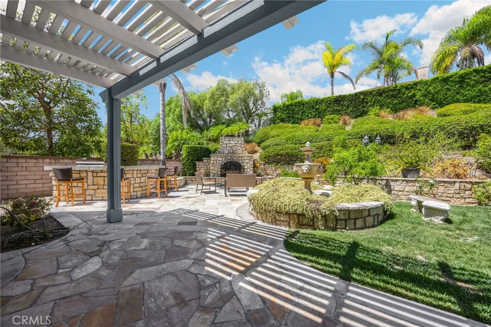 17887 Mariposa Avenue Yorba Linda, CA 92886