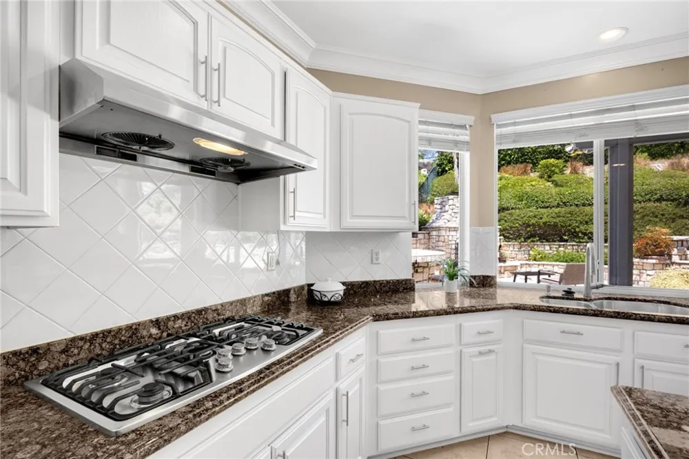 17887 Mariposa Avenue Yorba Linda, CA 92886