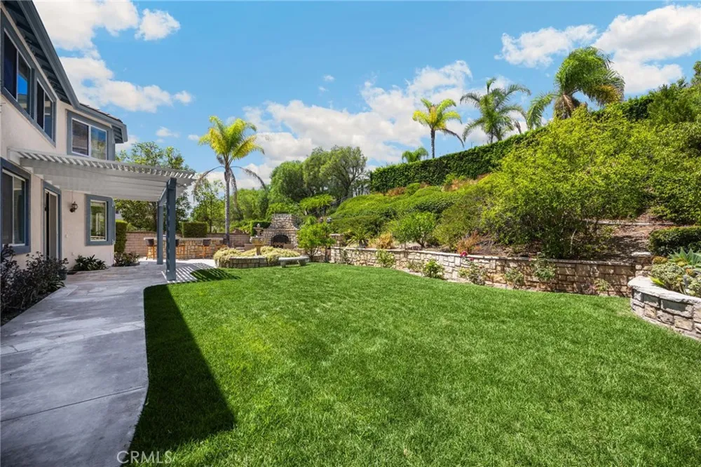 17887 Mariposa Avenue Yorba Linda, CA 92886