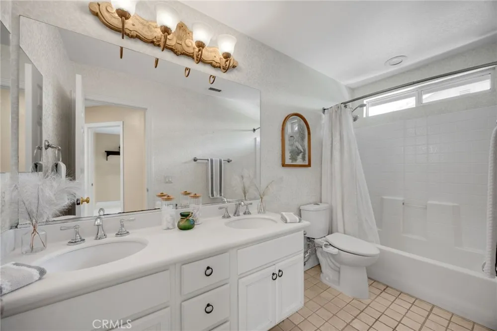 17887 Mariposa Avenue Yorba Linda, CA 92886