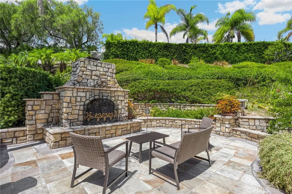 17887 Mariposa Avenue Yorba Linda, CA 92886