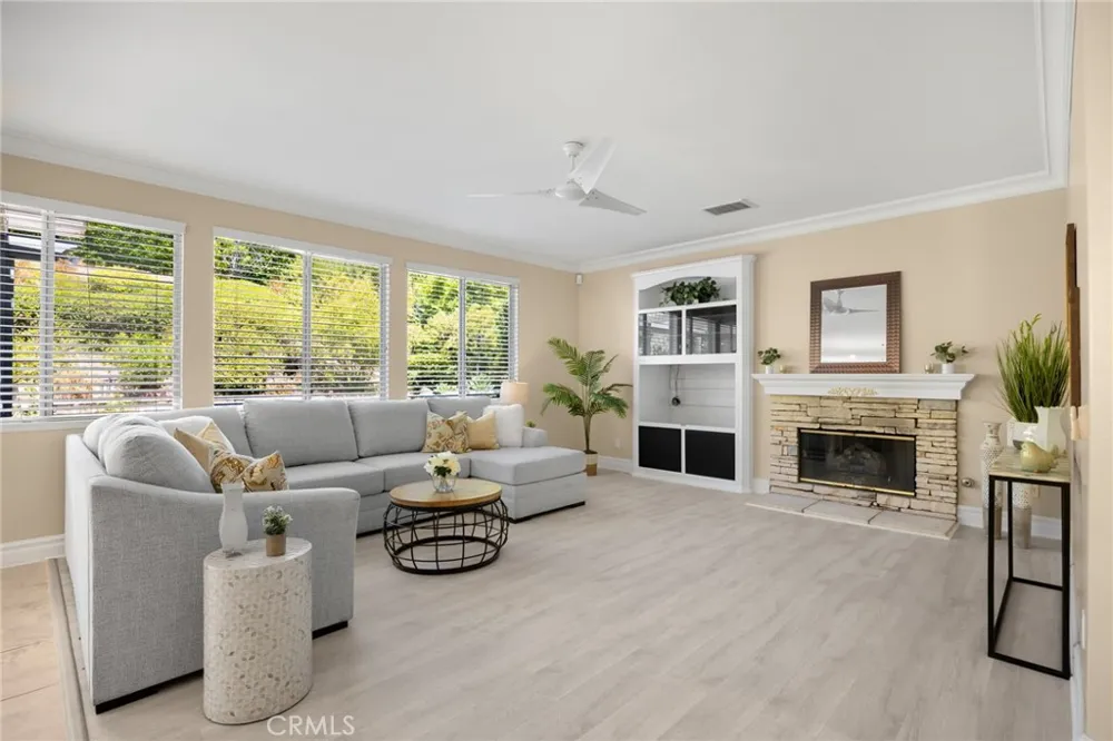 17887 Mariposa Avenue Yorba Linda, CA 92886