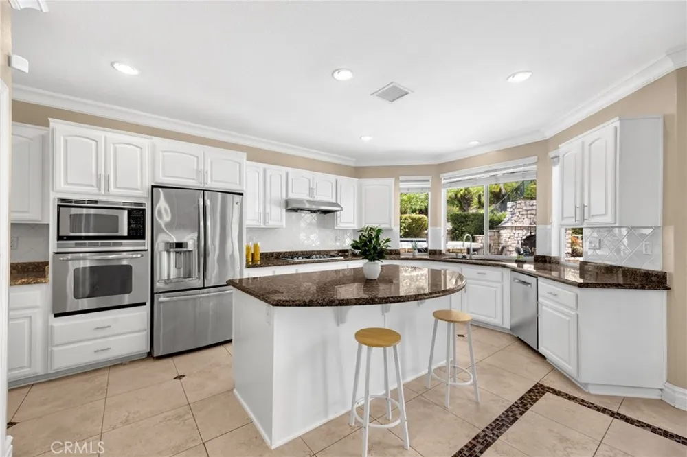 17887 Mariposa Avenue Yorba Linda, CA 92886