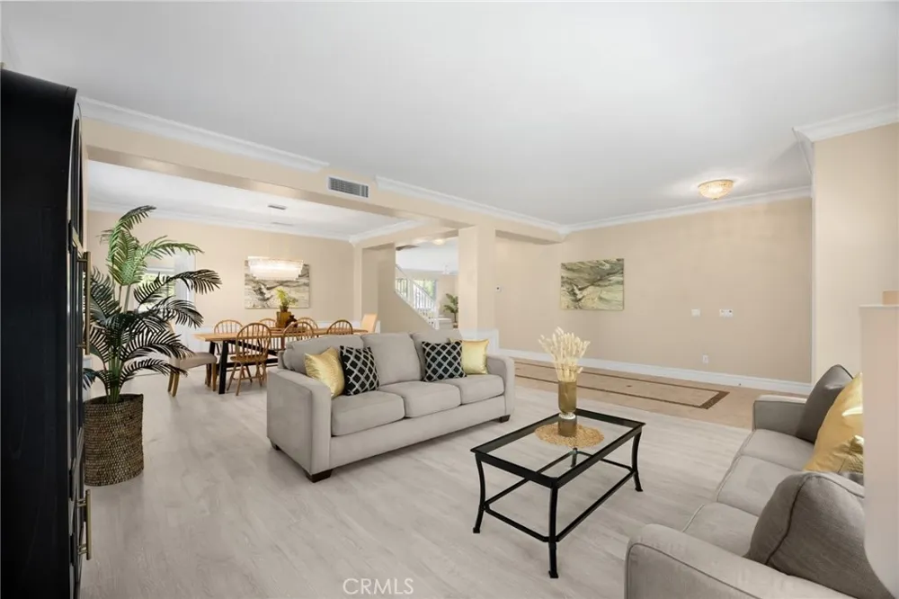 17887 Mariposa Avenue Yorba Linda, CA 92886