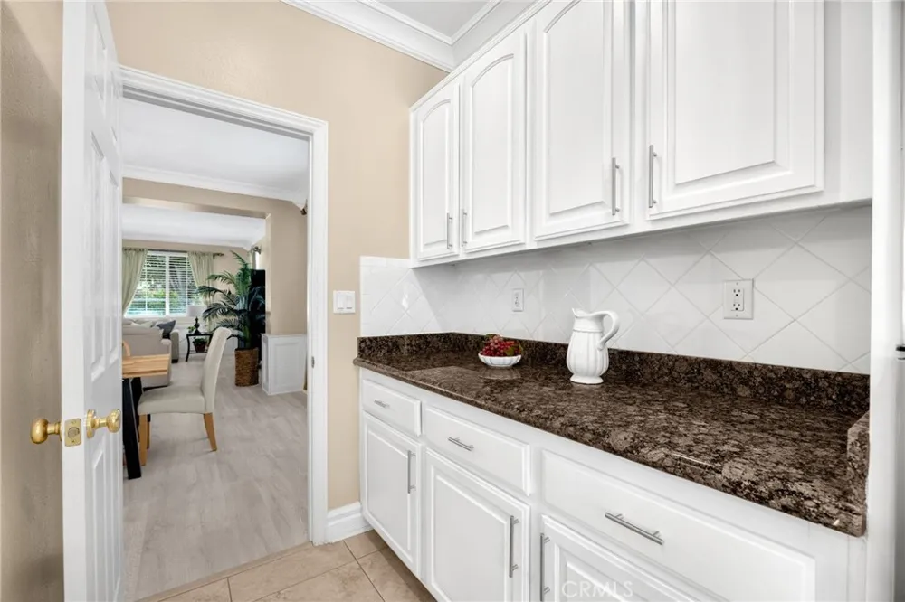 17887 Mariposa Avenue Yorba Linda, CA 92886