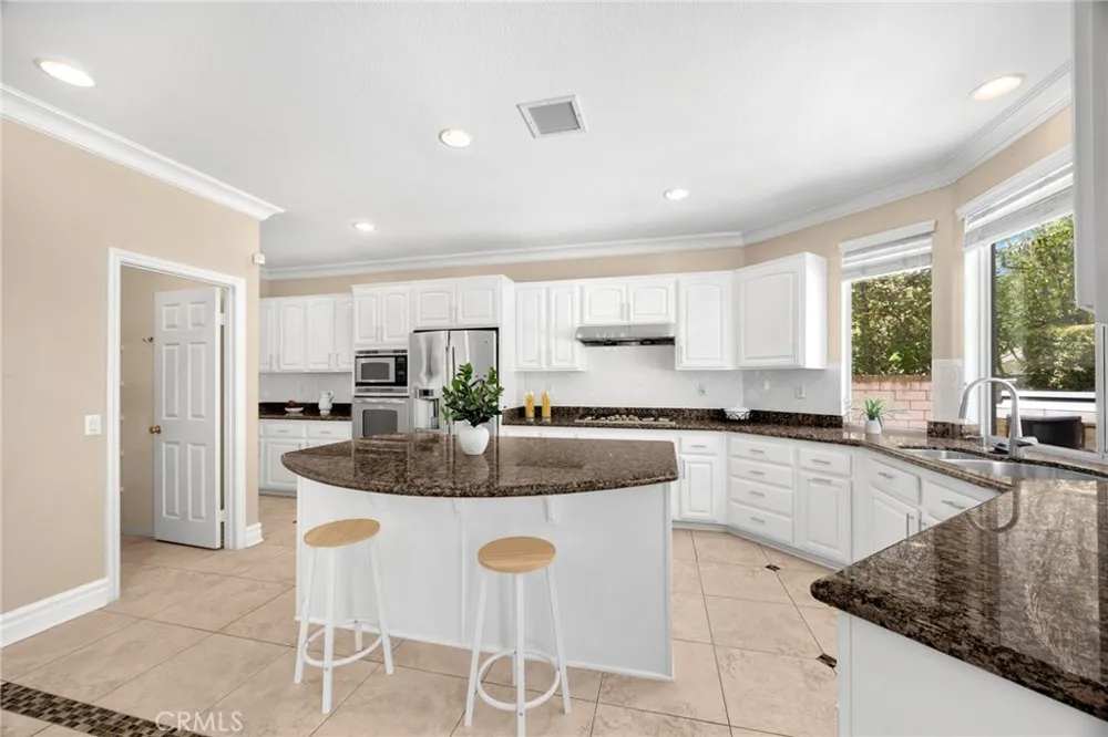 17887 Mariposa Avenue Yorba Linda, CA 92886