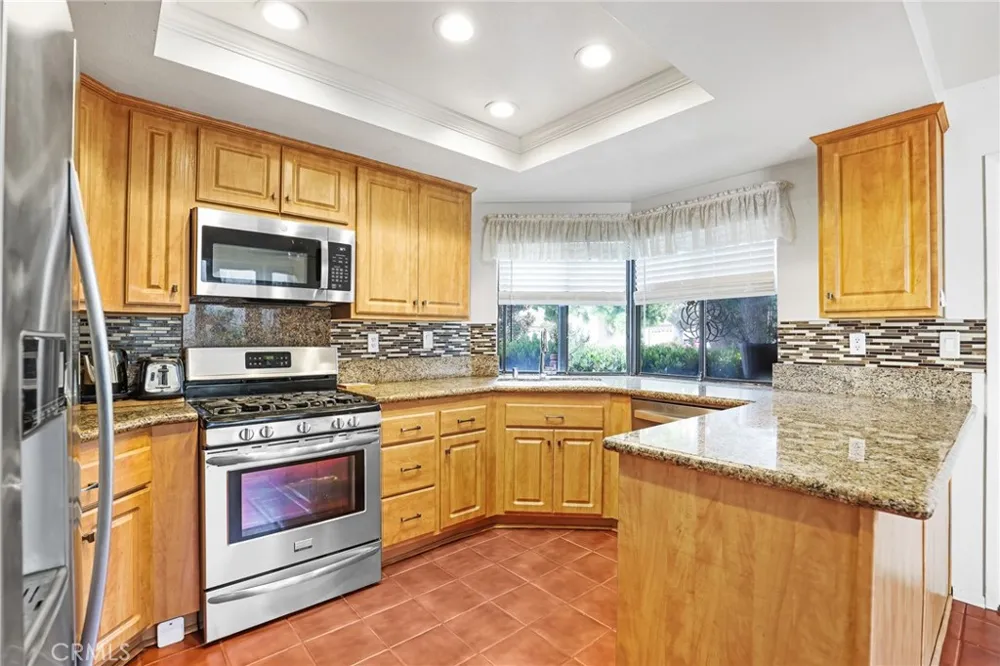 19544 Vasile Cir Huntington Beach, CA 92646