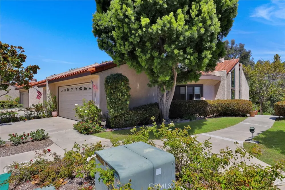 19544 Vasile Cir Huntington Beach, CA 92646