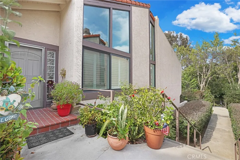 19544 Vasile Cir Huntington Beach, CA 92646