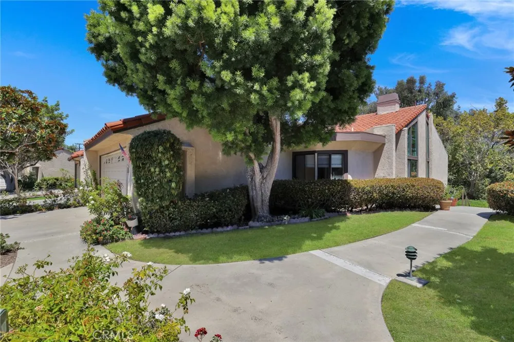 19544 Vasile Cir Huntington Beach, CA 92646