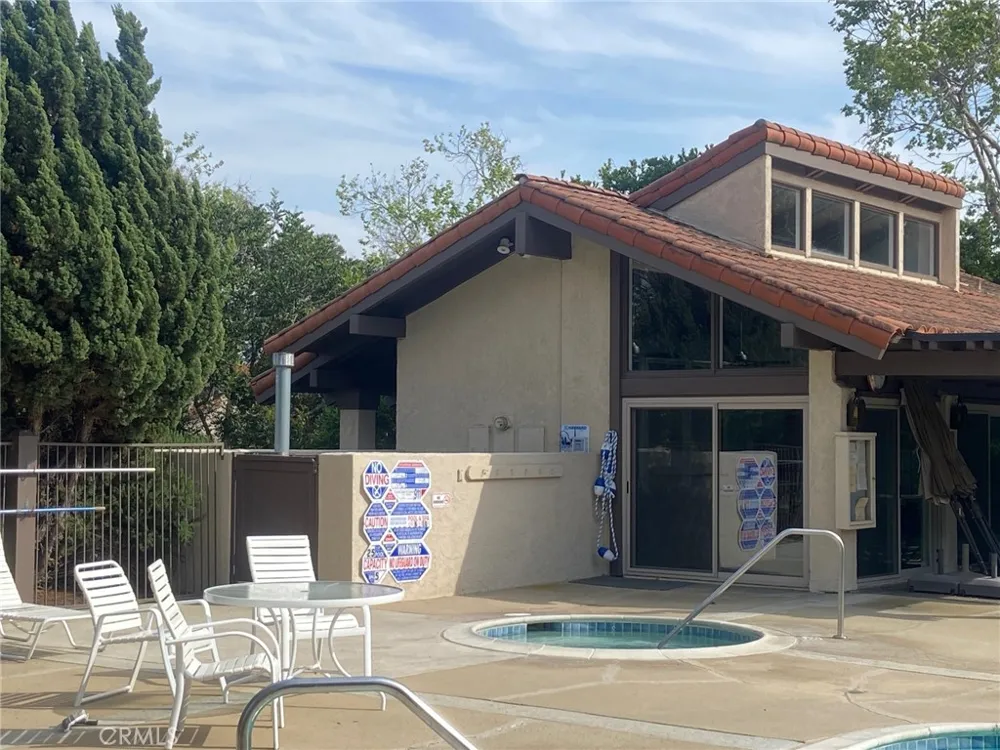 19544 Vasile Cir Huntington Beach, CA 92646